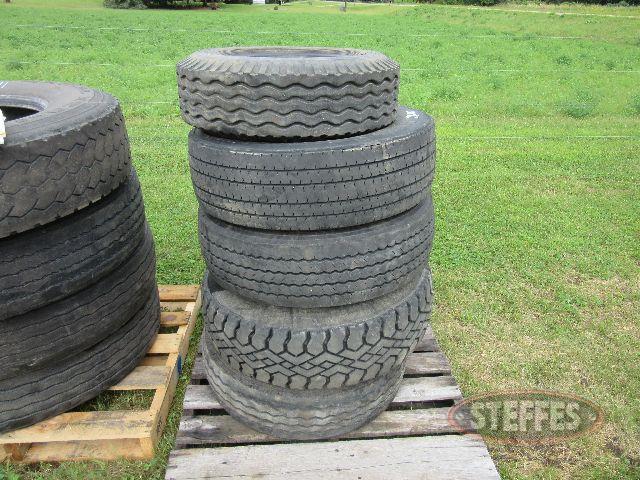 (5) Misc. tires, (1) rim_6.JPG